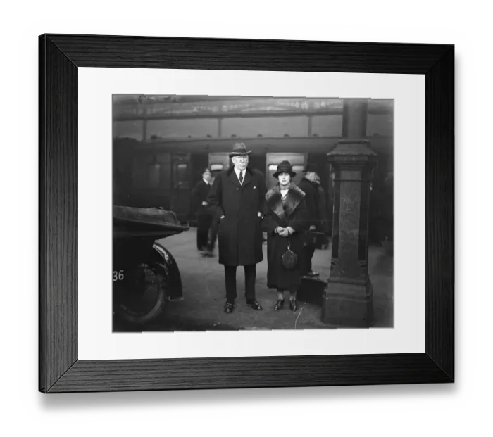 Framed Print : Sir James Craig arrives in London Sir james and Lady Craig on arriving at Eustone station Framed Print : Sir James Craig arrives in London Sir james and Lady Craig on arriving at Eustone station