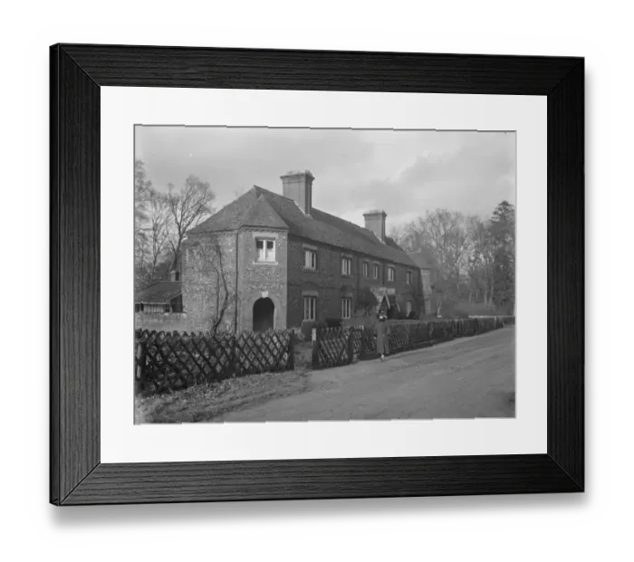 Framed Print : An Australian Farm in England : Ideal in Empire Land training at Lynford Hall, Norfolk Framed Print : An Australian Farm in England : Ideal in Empire Land training at Lynford Hall, Norfolk