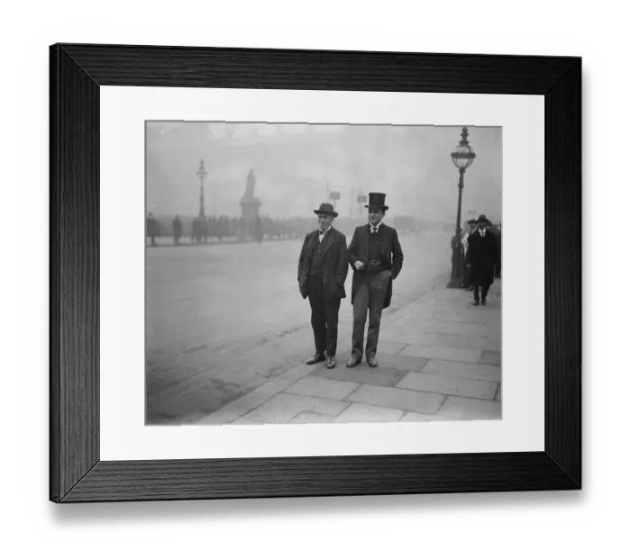 Framed Print : Newly elected Parliamnt assembles. Left to right, Mr J M Hogg ( Edinburgh E ) Framed Print : Newly elected Parliamnt assembles. Left to right, Mr J M Hogg ( Edinburgh E )