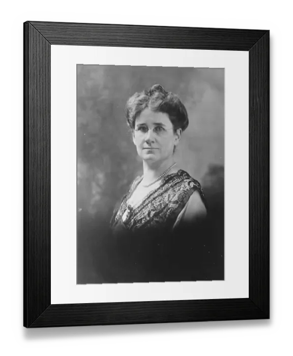Framed Print : Miss Florence King, the Chicago candidate for new federal judgship 18 August 1922 Framed Print : Miss Florence King, the Chicago candidate for new federal judgship 18 August 1922