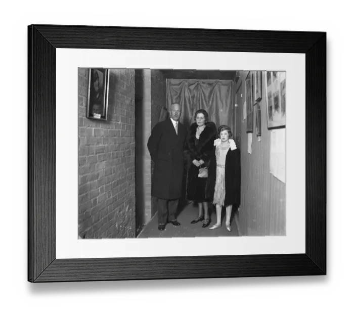 Framed Print : At the Stansted Theatre, Stansted Park, West Sussex, the Earl and Countess Framed Print : At the Stansted Theatre, Stansted Park, West Sussex, the Earl and Countess