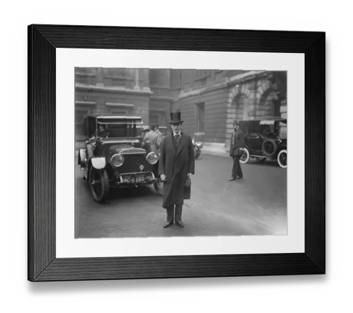 Framed Print : Private view day at the Royal Academy. Sir George Lewis. 2 May 1924 Framed Print : Private view day at the Royal Academy. Sir George Lewis. 2 May 1924