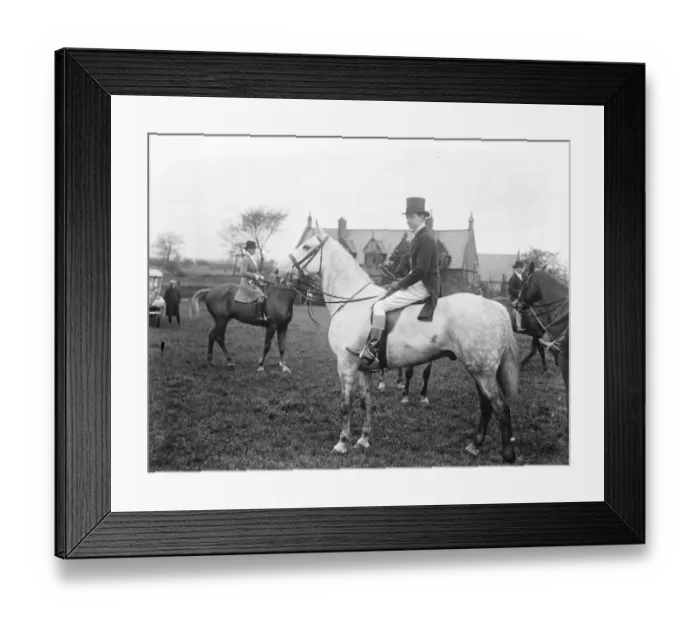 Framed Print : Opening meet of the Quorn Hunt at Kirby Gate. Lord Churchill 7 November 1922 Framed Print : Opening meet of the Quorn Hunt at Kirby Gate. Lord Churchill 7 November 1922