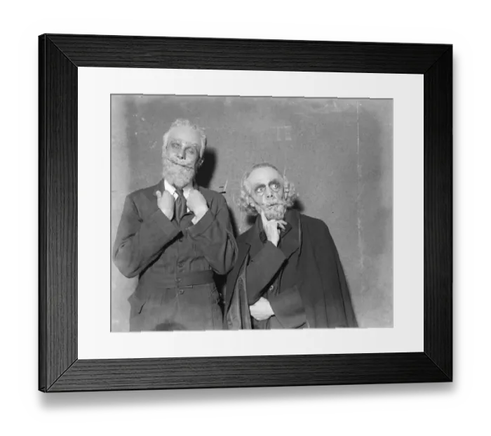 Framed Print : Dress rehearsal of The wild oat at Portsmouth. Mr Bernard Shaw ( Mr R Simpson ) Framed Print : Dress rehearsal of The wild oat at Portsmouth. Mr Bernard Shaw ( Mr R Simpson )
