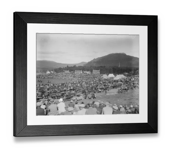 Framed Print : The King and queen attend Braemar gathering in the Princess Royal Park, Braemar 5 Framed Print : The King and queen attend Braemar gathering in the Princess Royal Park, Braemar 5