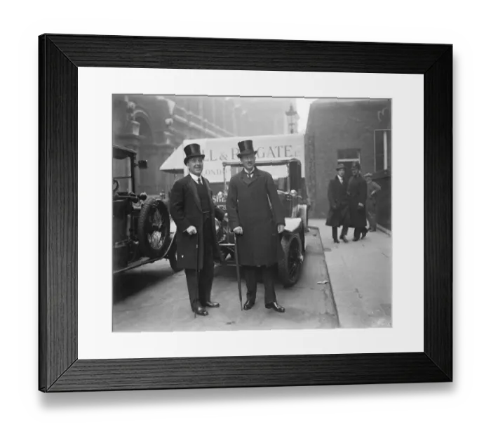 Framed Print : Smiling Ex Ministers in Downing Street Sir Robert Horne and Sir L Worthington Evans
