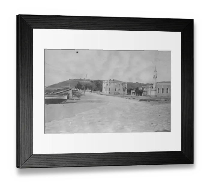 Framed Print : ?anakkale in Turkey near the water front December 1922 Framed Print : ?anakkale in Turkey near the water front December 1922