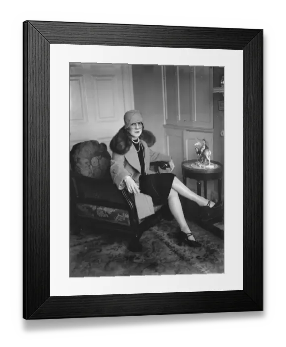 Framed Print : Lady Sholto Douglas, who has insured her feet for ?20, 000 before leaving for Hollywood