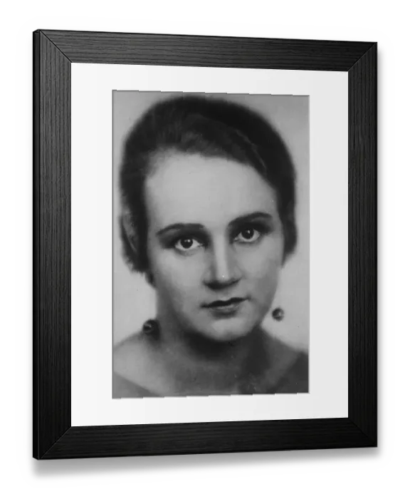 Framed Print : Mlle Hertta Weissmann, of Helsingfors, who has been acclaimed the fairest daughter Framed Print : Mlle Hertta Weissmann, of Helsingfors, who has been acclaimed the fairest daughter