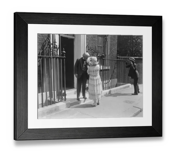 Framed Print : Alexandra Day The Premier buys a rose The Premier purchasing an Alexandra Day rose
