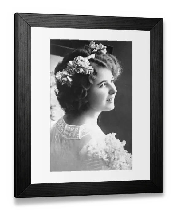 Framed Print : Miss Rosalie Gordon, The well known American actress 20 February 1924
