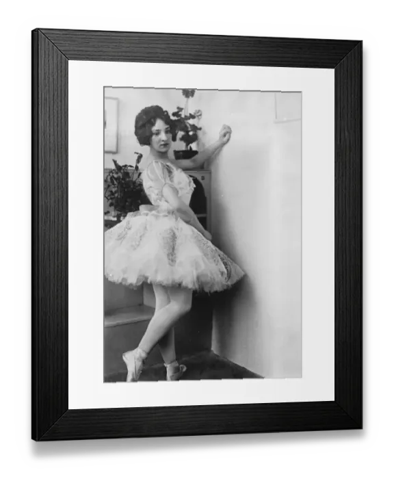 Framed Print : In Flames on Stage Towards the close of performance of the operetta Der Susse Kavalier Framed Print : In Flames on Stage Towards the close of performance of the operetta Der Susse Kavalier