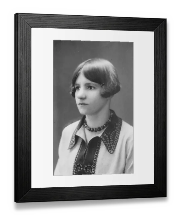 Framed Print : First woman to win Newdigate Prize. Miss G E Trevelyan, of Lady Margaret Hall Framed Print : First woman to win Newdigate Prize. Miss G E Trevelyan, of Lady Margaret Hall