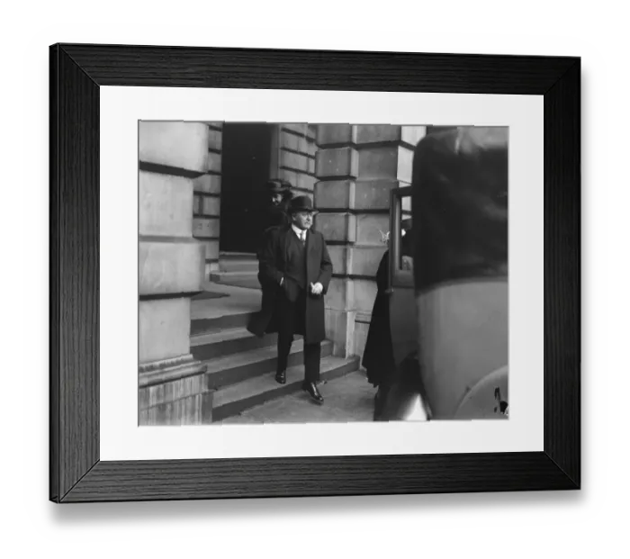 Framed Print : Private View at the Royal Academy Sir Charles Hawtrey leaving 28 April 1922 Framed Print : Private View at the Royal Academy Sir Charles Hawtrey leaving 28 April 1922