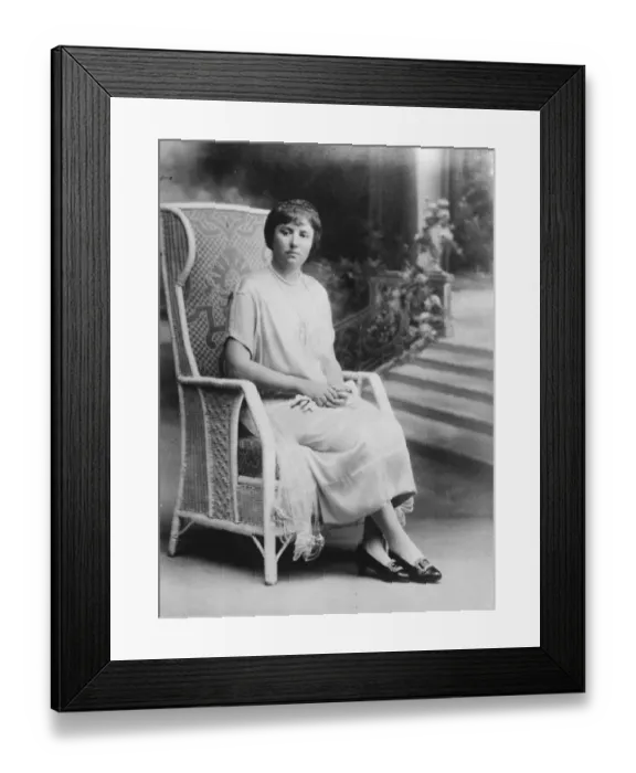 Framed Print : King Alfonsos niece enters a convent. The Infanta Isavel Alfonsa a niece of King Alfonso Framed Print : King Alfonsos niece enters a convent. The Infanta Isavel Alfonsa a niece of King Alfonso