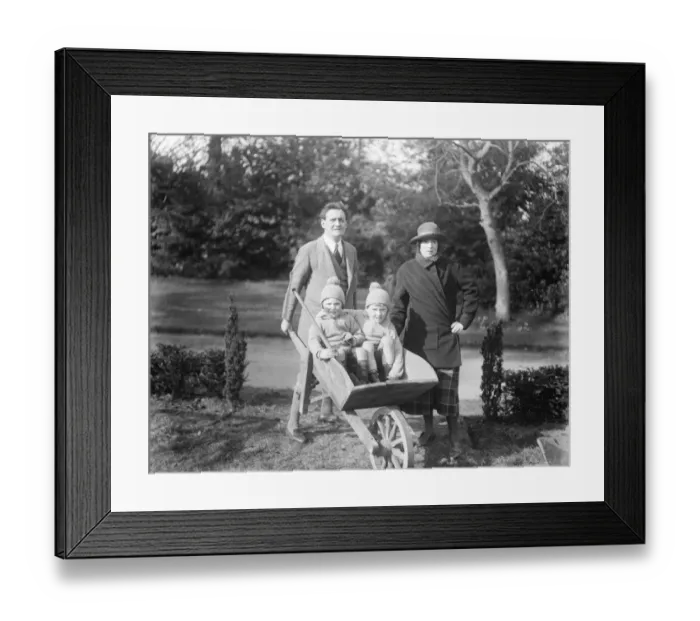 Framed Print : Popular Actorss Farm Mr Henry Ainley devotes his spare time on his farm at Chart Lodge Framed Print : Popular Actorss Farm Mr Henry Ainley devotes his spare time on his farm at Chart Lodge