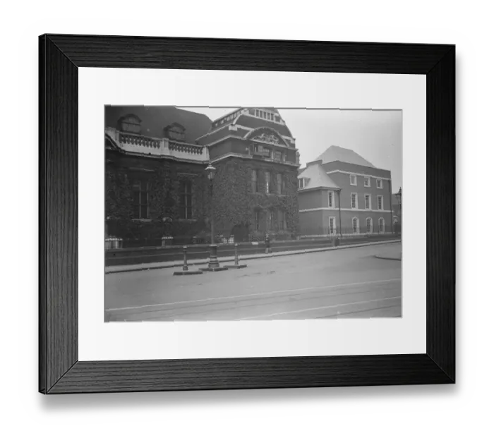 Framed Print : St Olaves, Tooley street. October 1929 Framed Print : St Olaves, Tooley street. October 1929