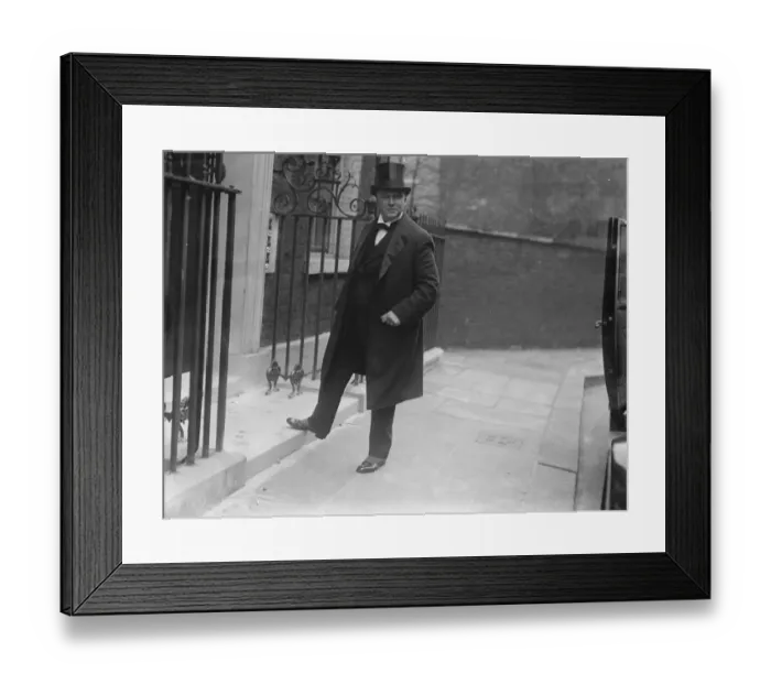 Framed Print : At Downing Street Sir Hamar Greenwood 16 October 1922 Framed Print : At Downing Street Sir Hamar Greenwood 16 October 1922
