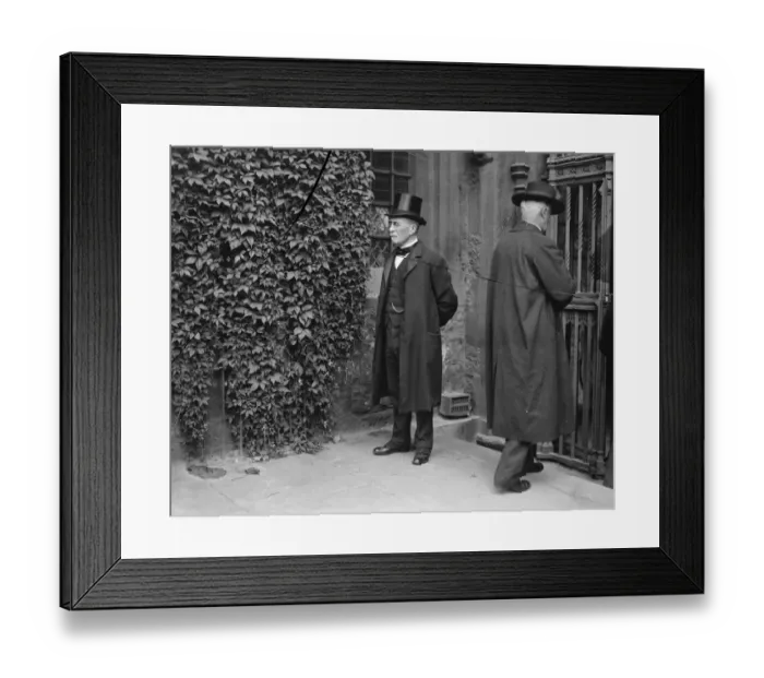 Framed Print : Funeral of the late Lord Northcliffe Sir William Soulsby 17 August 1922 Framed Print : Funeral of the late Lord Northcliffe Sir William Soulsby 17 August 1922