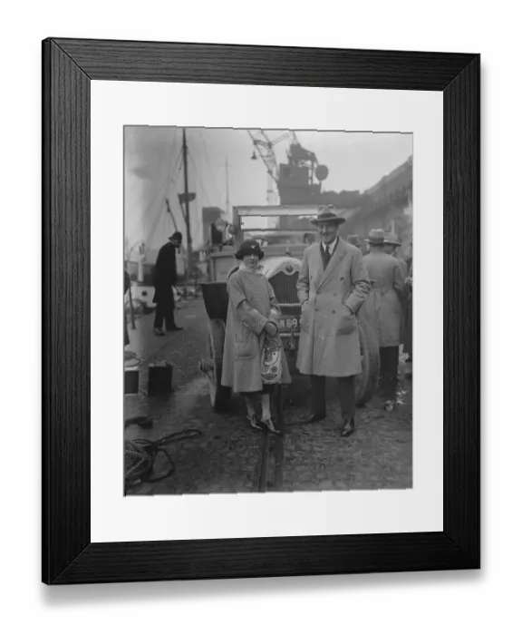 Framed Print : Arrival of the Court Treatt expedition at Dover. Maj Court Treatt and Mrs Court Framed Print : Arrival of the Court Treatt expedition at Dover. Maj Court Treatt and Mrs Court
