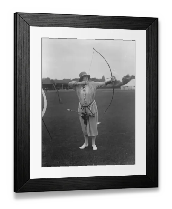 Framed Print : Southern counties archery meeting at Tunbridge Wells. Lady Maud Warrender. 6