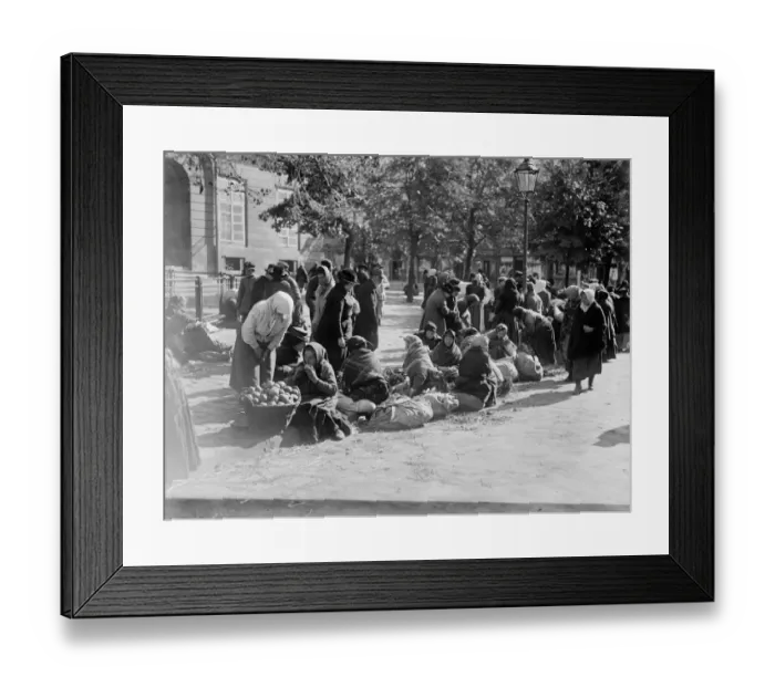 Framed Print : Lemberg Germany Market scenes in the poorer quarters of Lemberg 24 October 1921 Framed Print : Lemberg Germany Market scenes in the poorer quarters of Lemberg 24 October 1921