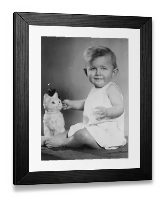 Framed Print : Blue haired boy who is puzzling the doctors of Budapest. Hansi Reuter, the 2 year Framed Print : Blue haired boy who is puzzling the doctors of Budapest. Hansi Reuter, the 2 year