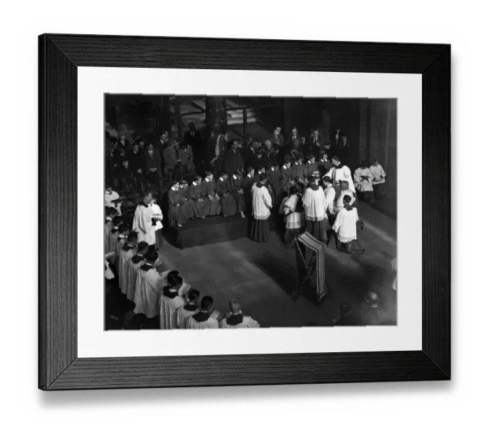 Framed Print : At Westminster Cathedral, Cardinal Bourne, in accord with ancient custom, washing Framed Print : At Westminster Cathedral, Cardinal Bourne, in accord with ancient custom, washing