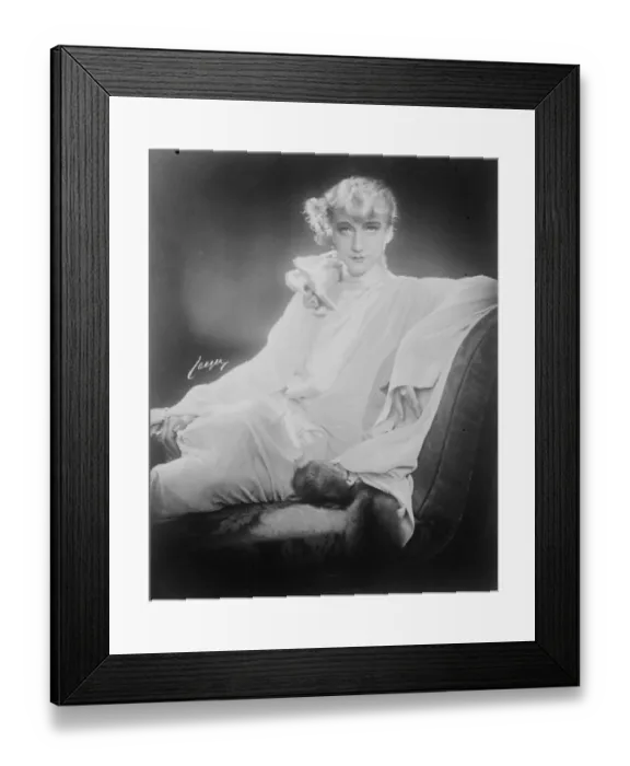 Framed Print : Introducing Americas greatest playwright to Sweden. Mme Tora Teje who is at present Framed Print : Introducing Americas greatest playwright to Sweden. Mme Tora Teje who is at present