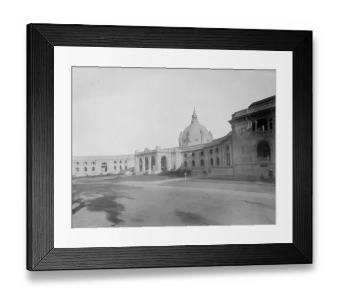 Framed Print : The new council chamber for the United Province of India. At Lucknow on Tuesday