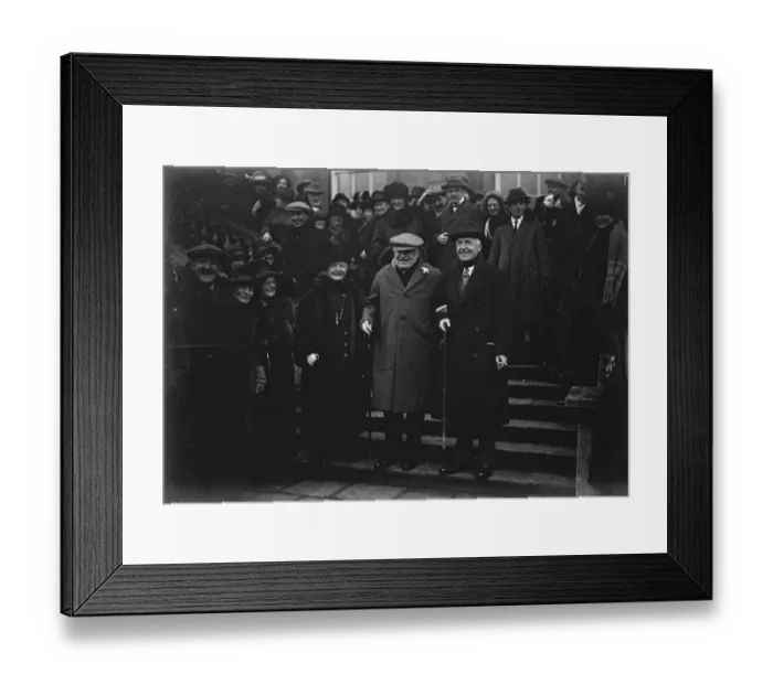 Framed Print : Hounds meet at residence of Earl and Countess of Coventry. The Earl and Countess of Coventry Framed Print : Hounds meet at residence of Earl and Countess of Coventry. The Earl and Countess of Coventry