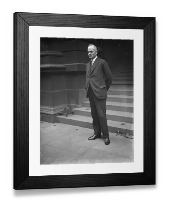 Framed Print : Viscount Byng at Scotland yard. 8 November1929 Framed Print : Viscount Byng at Scotland yard. 8 November1929