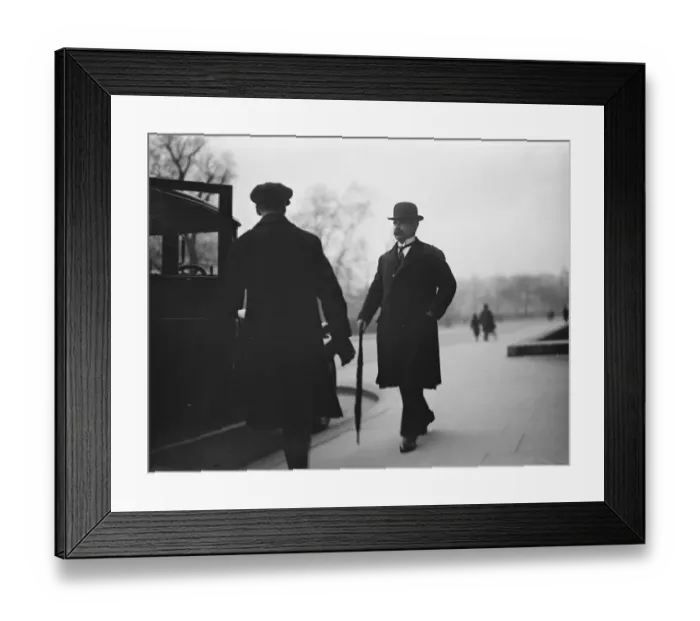 Framed Print : The Whitehall strike. Renewed efforts were made to settle the strike of the Office Framed Print : The Whitehall strike. Renewed efforts were made to settle the strike of the Office