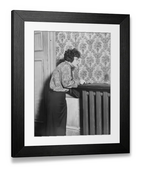 Framed Print : Pauline Fredrick as Madame X at the Lyceum. Pauline Frederick as Madame X, when Framed Print : Pauline Fredrick as Madame X at the Lyceum. Pauline Frederick as Madame X, when