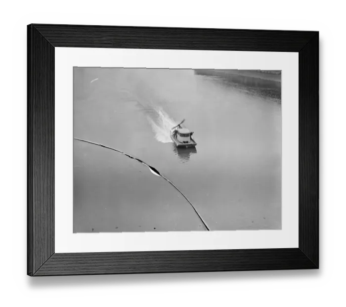 Framed Print : Duke of Yorks trip on a hyrdo glider on the Thames. The Duke of York made a trip Framed Print : Duke of Yorks trip on a hyrdo glider on the Thames. The Duke of York made a trip