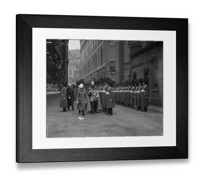 Framed Print : A welcome at the Gate of England. King Amanullah and King George V inspecting Framed Print : A welcome at the Gate of England. King Amanullah and King George V inspecting