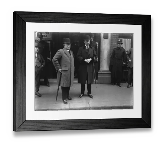Framed Print : Shipmate of the Prince of Wales as conservative candidate. A commander of the HMS Framed Print : Shipmate of the Prince of Wales as conservative candidate. A commander of the HMS