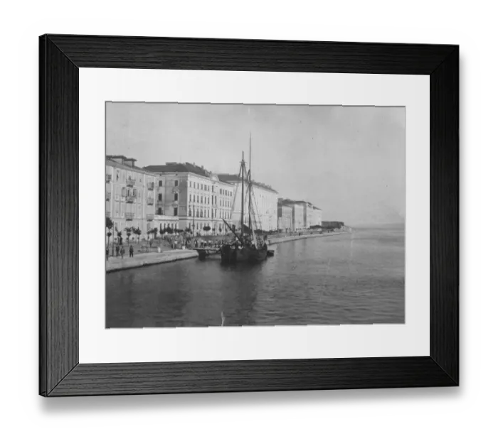 Framed Print : D Annunzio Forces Surrender Zara in Turkey 27 December 1920 Framed Print : D Annunzio Forces Surrender Zara in Turkey 27 December 1920