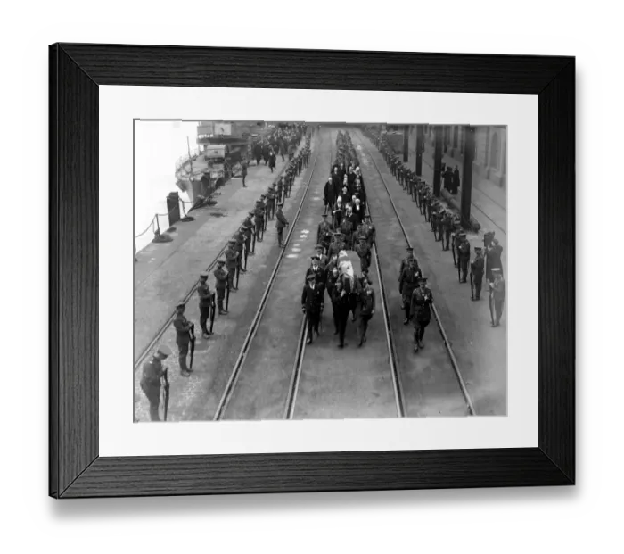Framed Print : Home coming of Unknown Soldiers on H. M. S. After a 19-gun salute was fired Framed Print : Home coming of Unknown Soldiers on H. M. S. After a 19-gun salute was fired