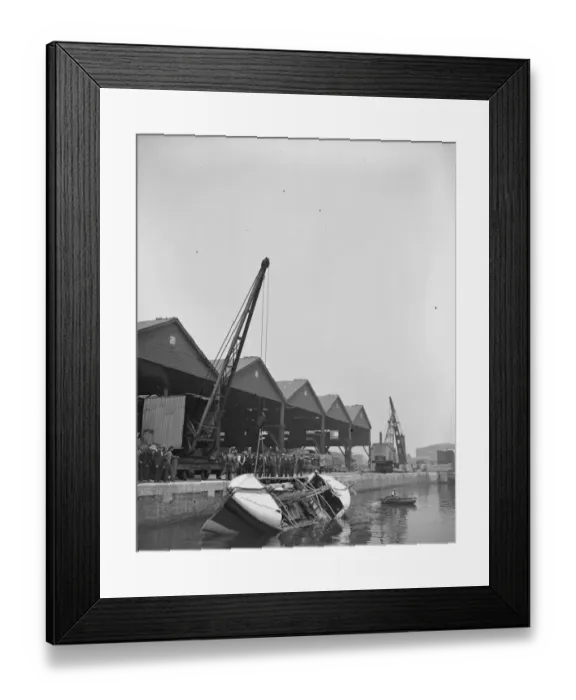 Framed Print : Demonstration of self righting lifeboat ( motor ) at West India Docks 12 June 1925 Framed Print : Demonstration of self righting lifeboat ( motor ) at West India Docks 12 June 1925