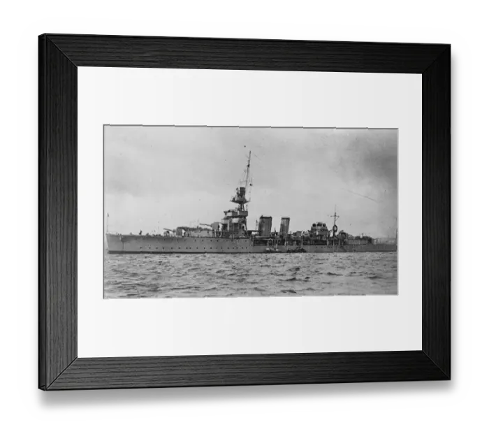 Framed Print : HMS Curlew, British gunboat. 22 October 1927 Framed Print : HMS Curlew, British gunboat. 22 October 1927
