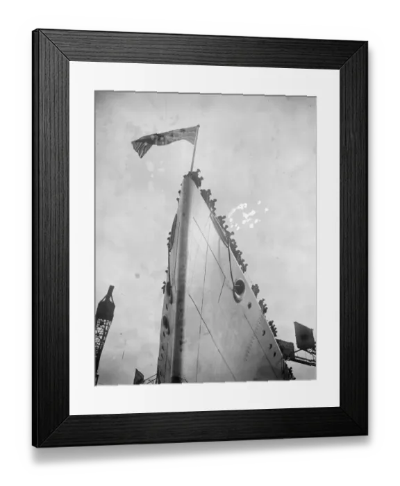 Framed Print : HMS Nelson a Nelson-class battleship launched on Thursday at the Armstrong Yard, Walker on Tyne