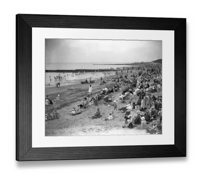 Framed Print : Holidaymakers on the beach at Clacton - on - Sea, Essex. 24 July 1924 Framed Print : Holidaymakers on the beach at Clacton - on - Sea, Essex. 24 July 1924