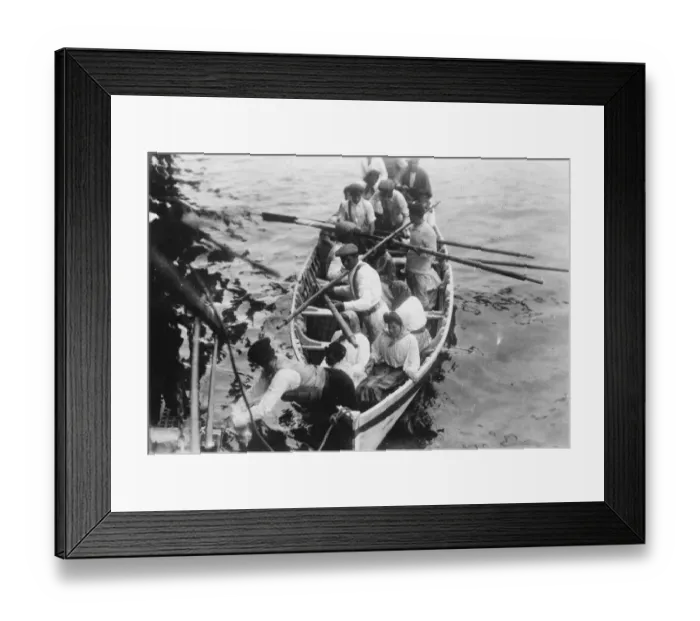 Framed Print : The loneliest outpost of the Empire. The people of the island of Tristan Da Cunha Framed Print : The loneliest outpost of the Empire. The people of the island of Tristan Da Cunha