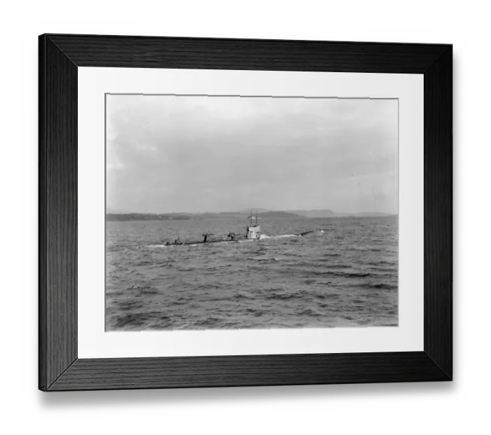 Framed Print : K22, a steam - propelled First World War K class submarine of the Royal Navy