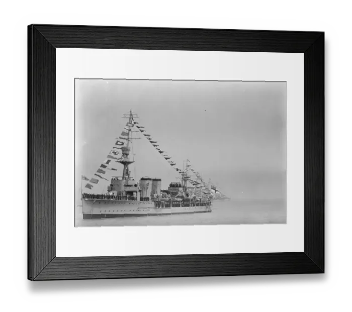 Framed Print : Naval review at Spithead. HMS Caledon. 26 July 1924 Framed Print : Naval review at Spithead. HMS Caledon. 26 July 1924