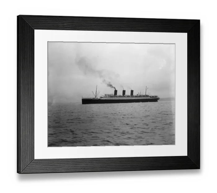 Framed Print : SS Paris, the French ocean liner. 9 April 1929