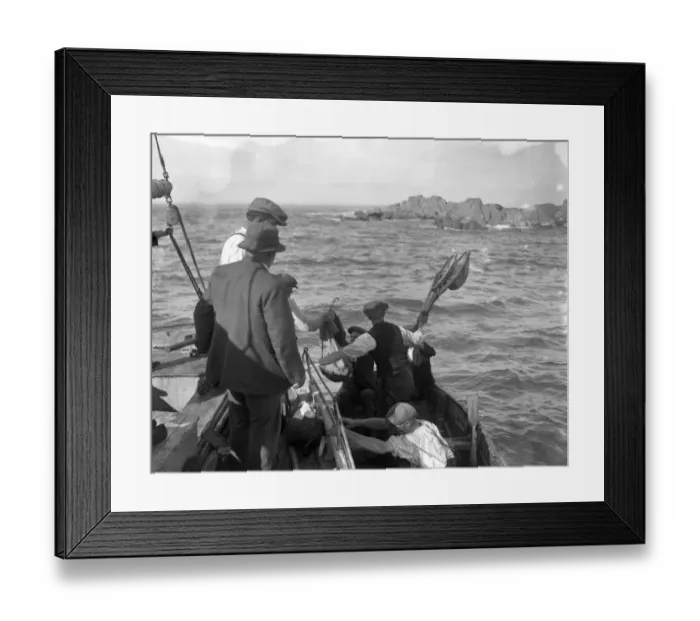 Framed Print : Men in the Channel Islands out fishing for ormers ( abalone - shellfish ) 8 October 1920 Framed Print : Men in the Channel Islands out fishing for ormers ( abalone - shellfish ) 8 October 1920