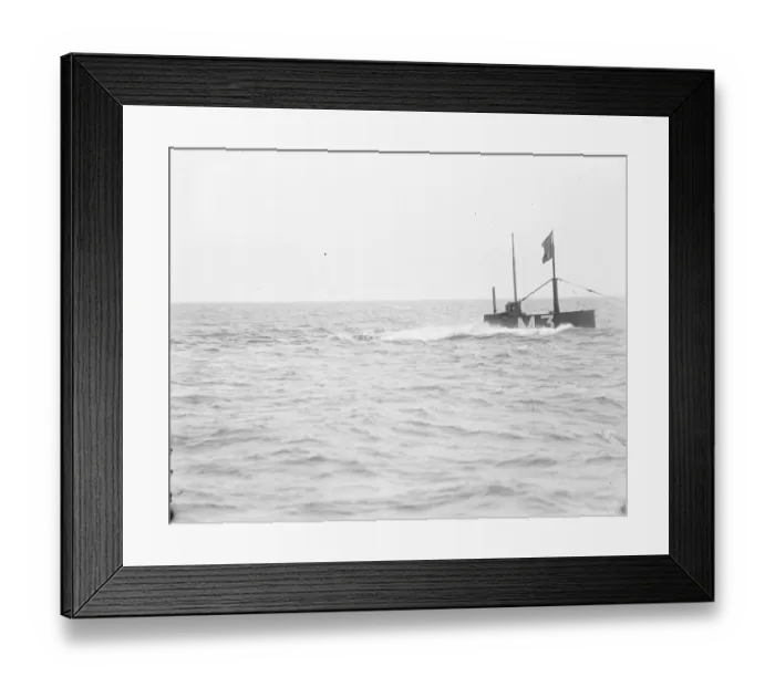 Framed Print : HMS Submarine No 3 Splash on the conning tower 30 March 1920 Framed Print : HMS Submarine No 3 Splash on the conning tower 30 March 1920