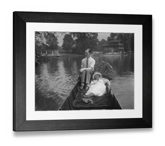 Framed Print : Heat wave scenes on the river 6 June 1925